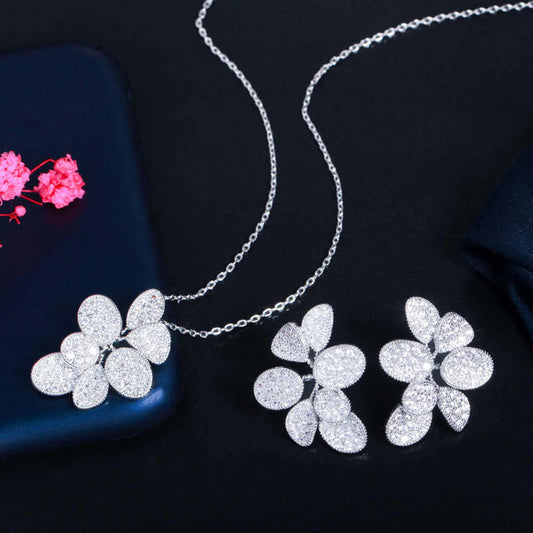 Glitter White Gold Plated Cubic Zirconia Big Leaf Shaped Pendant & Earring Set